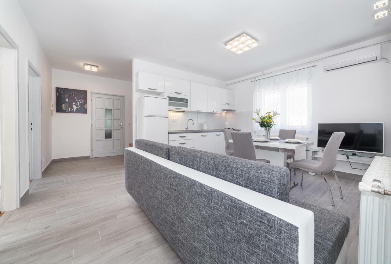 Neda House Apartment โวดีเซ ภายนอก รูปภาพ